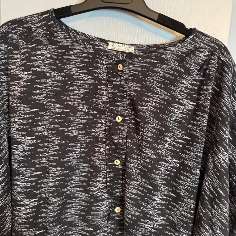 Free People Blooms For You Blouse Size XS Black Intimately Oversized Sleep Flowy - Picture 7 of 15